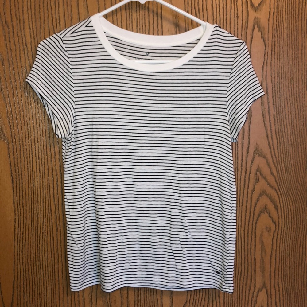 American Eagle T-shirt